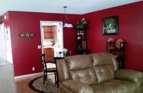Hot Springs Village House | BEAUTIFULLY DECORATED MADRID COURTS TOWNHOME -NO SMOKING/NO PETS