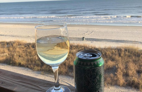 Ocean Drive Condo | Beautifully Renovated Oceanfront Condo in the Heart of North Myrtle Beach!