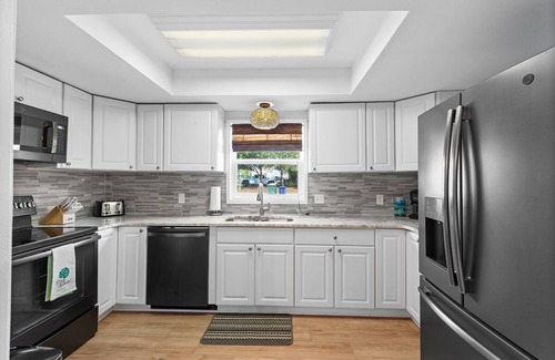 Crescent Beach House | Beautifully Renovated North Myrtle Beach House!