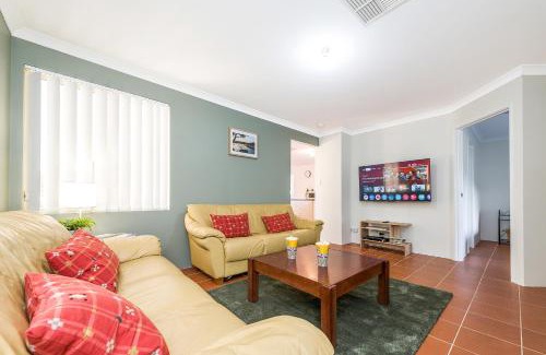 Guilderton House | Beauty And the Beach Coastal Comfort at its best.