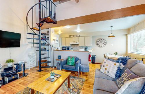 Kings Beach Apartment | Beauty by Kings Beach