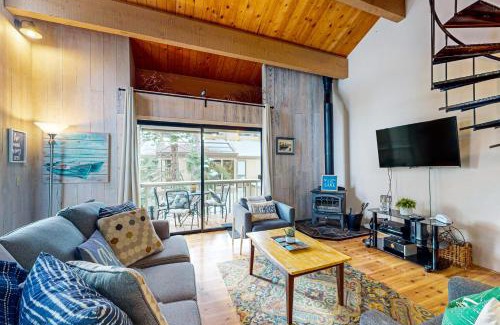 Kings Beach Apartment | Beauty by Kings Beach