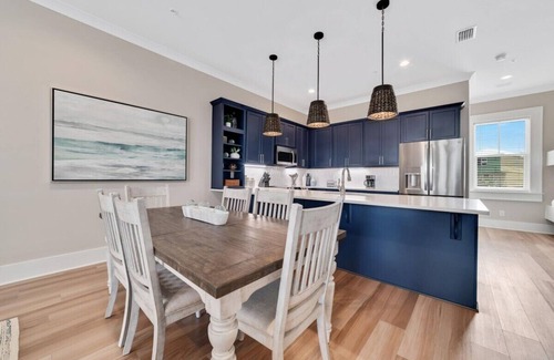 Gulf Shores House | Beauty @ the Beach-3 Bedroom House-Beach across the street-Pool-Perfect location