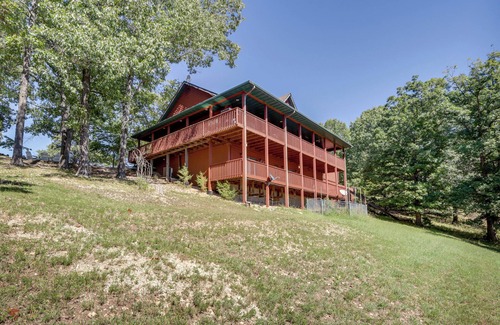 Sylvan Shores Cottage | Beaver Lake Home w/Game Room, Boat Slip & Views!