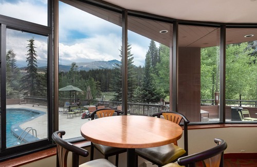 Peak 9 Condo | Beaver Run Sunset Condo: Ski-In, Ski-Out Resort Studio