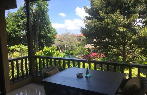 Peliatan Resort | Bebek Tepi Sawah Restaurant & Villas