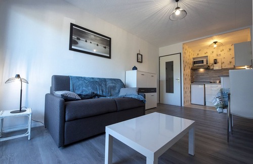 Saint-Hilaire-de-Riez Apartment | Becs Beach 500m away - Apartment for 4
