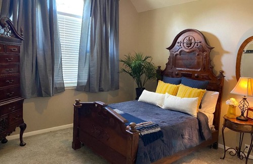 Pinehurst Of Atascocita Bed & Breakfast | BED AND BREAKFAST 77346....20 MINUTES FROM IAH AIRPORT!