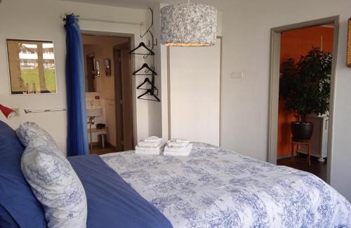 Nieuw-West Bed & Breakfast | Bed and Breakfast Amsterdam West