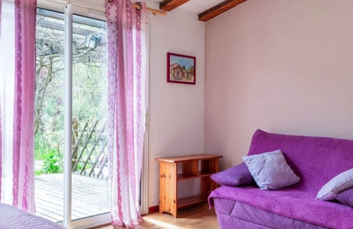 L'Epine Bed & Breakfast | Bed and Breakfast 'Ancolie' with Private Terrace, Shared Garden and Wi-Fi