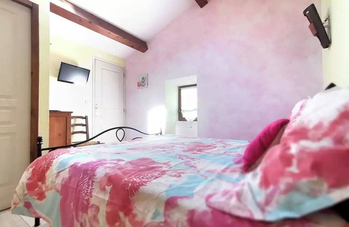 Mostuejouls Bed & Breakfast | Bed and Breakfast 'Chambres D'hôtes - Endurme' with Mountain View, Wi-Fi and Air Conditioning