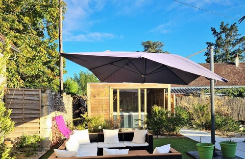 Mosnes House | Bed and Breakfast, Entire Accommodation Jacuzzi, Swimming Pool