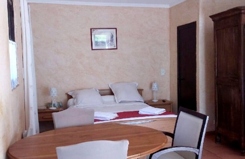 Accous House | Bed and breakfast for 2 or 3 people