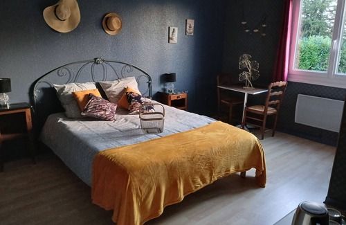 Le Pin Bed & Breakfast | Bed and breakfast in a park, 5 minutes from Cerza