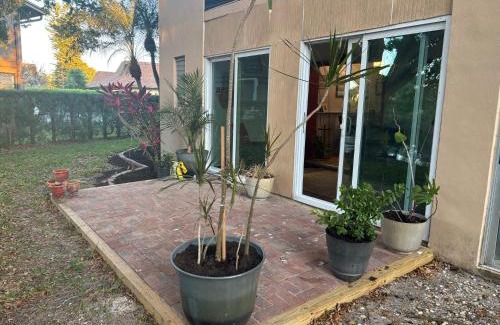 Palm River Estates Bed & Breakfast | Bed and Breakfast in North Naples