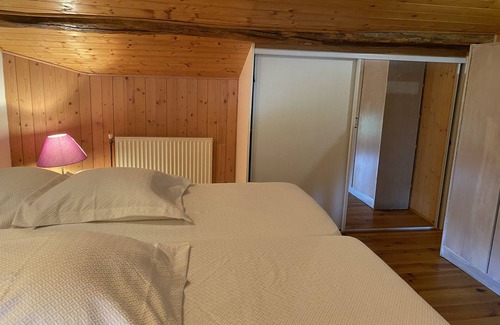 Seissan Bed & Breakfast | Bed and breakfast in restored Gascon house 2 km from shops.