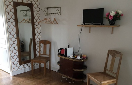 Charge House | Bed and breakfast on the Loire by bike