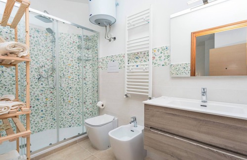 Bronte Bed & Breakfast | Bed and Breakfast 'Sentiti A Casa' with Wi-Fi and Air Conditioning