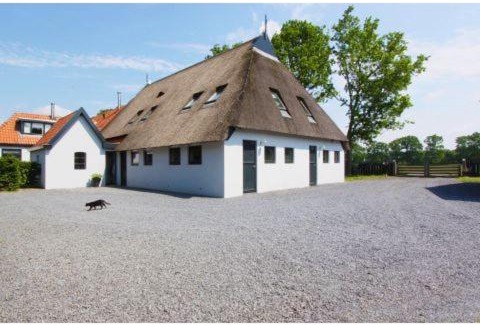 Langedijke Bed & Breakfast | Bed and Breakfast 't Klokhuis