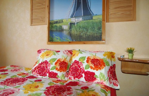 Nieuw-West Bed & Breakfast | Bed and Breakfast Tulip Gallery