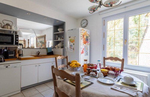 Begard Bed & Breakfast | Bed and Breakfast 'Valentina' with Shared Terrace, Shared Garden and Wi-Fi