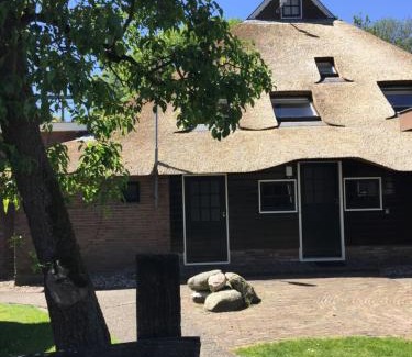 Zuideinde Bed & Breakfast | Bed & Bike De Hofstee