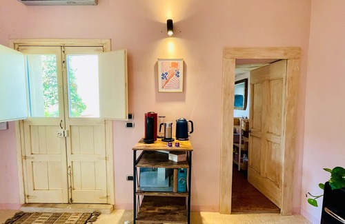 San Pietro in Lama Bed & Breakfast | Bed & Breakfast Apartment in Historic Palazzo 10 minutes from Lecce.