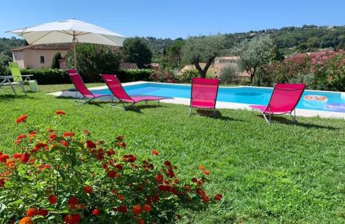 Saint-Jeannet Bed & Breakfast | Bed & Breakfast Les LILLAS