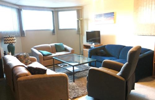 Cougar Creek Bed & Breakfast | Bed & Breakfast Monarch