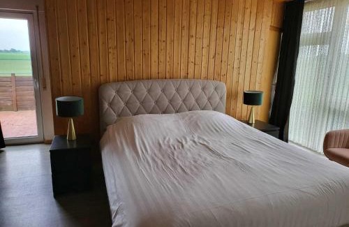 Ditzumerverlaat Bed & Breakfast | Bed & Breakfast Rheiderland