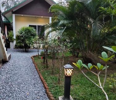 Sichon Bed & Breakfast | Bed & Breakfast To-Co
