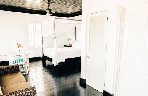 Port Antonio Bed & Breakfast | Bed & Breakfast with Lovely Pool and Breathtaking Views