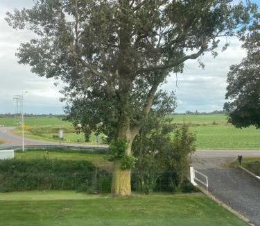 Follega Bed & Breakfast | Bed & Breakfast Ytsma State