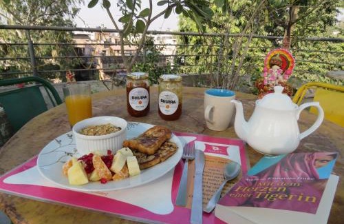 Greater Kailash House | Bed & Chai Guesthouse