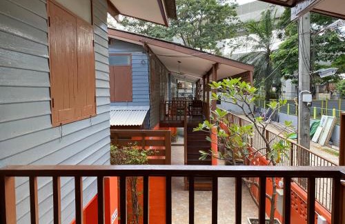 Nonthaburi Hotel | Bed in Beyt Boutique Hotel