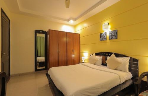 Sector 40 Hotel | BED LUCKS near Huda Metro sector 40