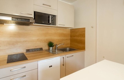 Annecy-le-Vieux Apartment | Bed & Nuts parking, vue splendide et plage à