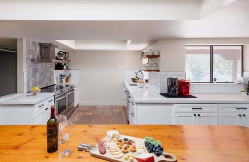 Desert View Village Cottage | Bed Rock Desert -pool Heat Available - Spring Break