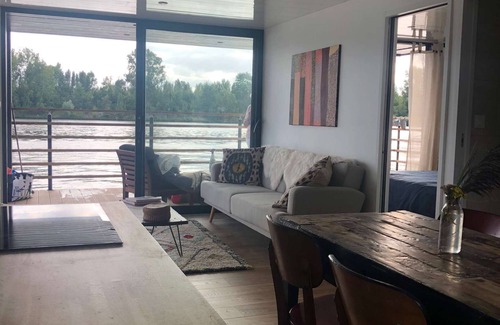 Vaux-sur-Seine Boat Rental | Bedroom with a view on the Seine. 40min from Paris.