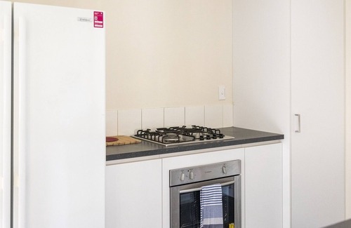 Midvale Bed & Breakfast | Bedroom 4: FreeWiFi, Double Size Bed, Ceiling Fan