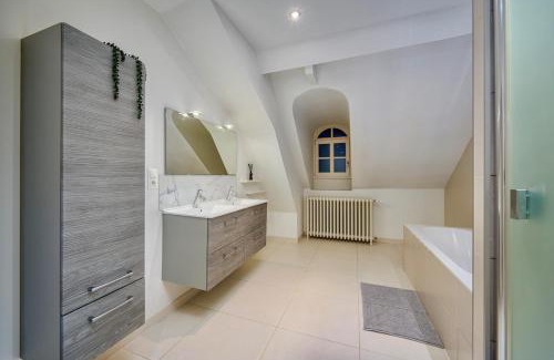 Ferney-Voltaire Apartment | Bedroom 4 - Yesterday's Charm - COLIVING