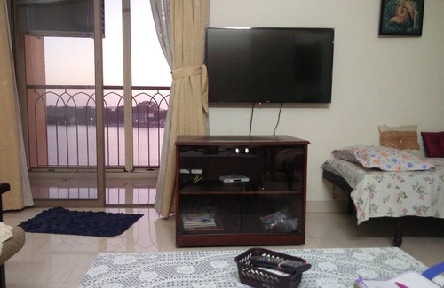 Shenoys Apartment | Bedroom apartment facing backwater