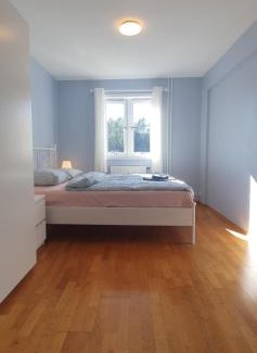 Oslo House | Bedroom in apartment 12 minutes to Oslo City by train