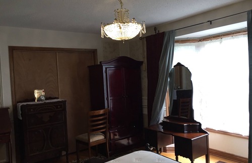 London House | Bedroom second floor in large house next to UWO nad bus to Fanshawe College