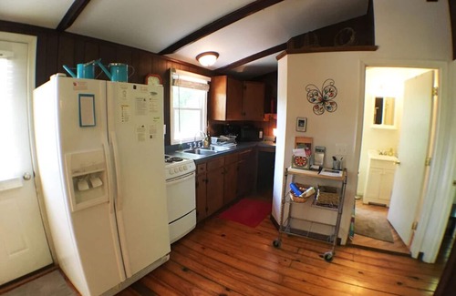 Front Royal Cabin | Bedrooms 2, Bathrooms 1, Sleeps 4