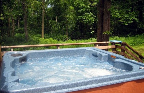 Front Royal Cabin | Bedrooms 2, Bathrooms 1, Sleeps 4