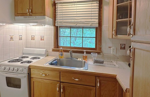 Front Royal Cabin | Bedrooms 2, Bathrooms 1, Sleeps 4