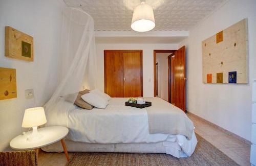 El Botanic Apartment | Beds & Breaks Desplat