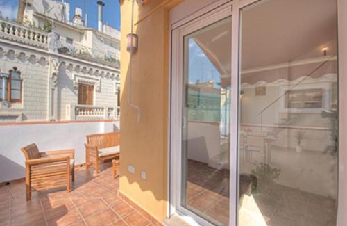 La Seu Apartment | Beds & Breaks Pergolesi