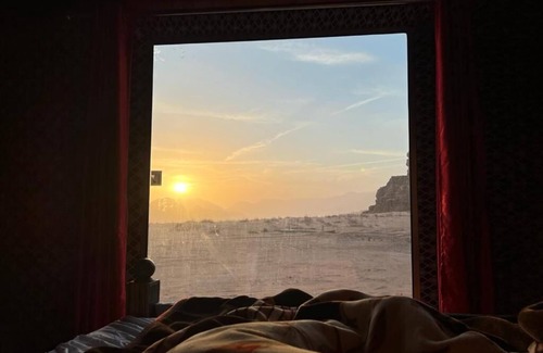 Wadi Rum RV Rental | Beduin star trail camp
